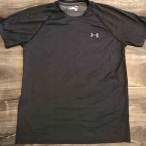 Men’s size small Under Armour shirt